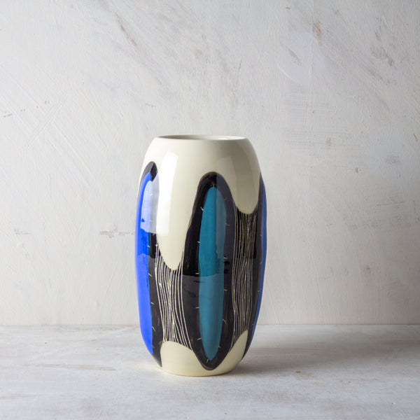 Opening - Distorted Vase