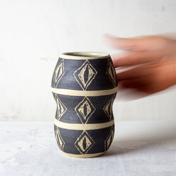 Diamond - Figurative Vase