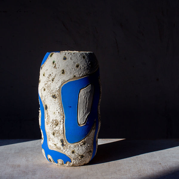 Pushed too far - Manipulated Vase