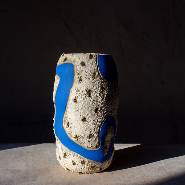 Pushed too far - Manipulated Vase