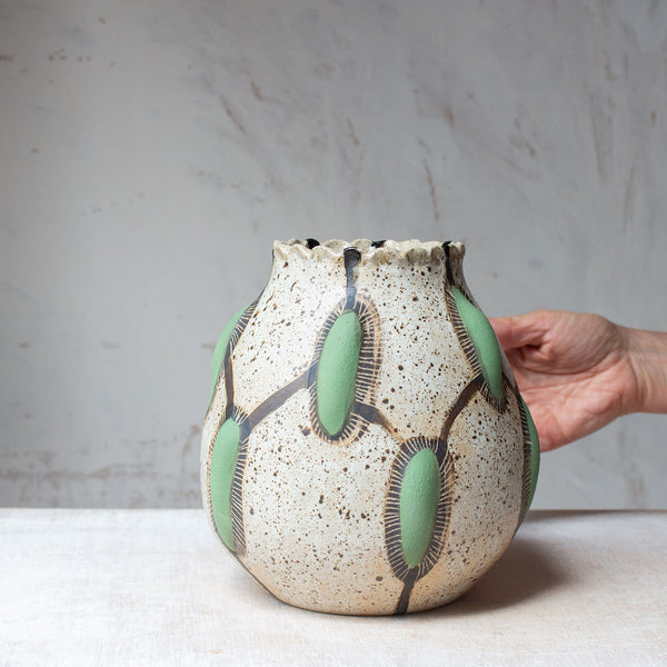 Link  - Pod Vase