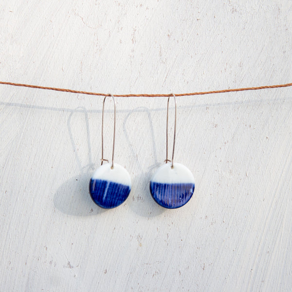 Half Moon little disc earrings - Indigo