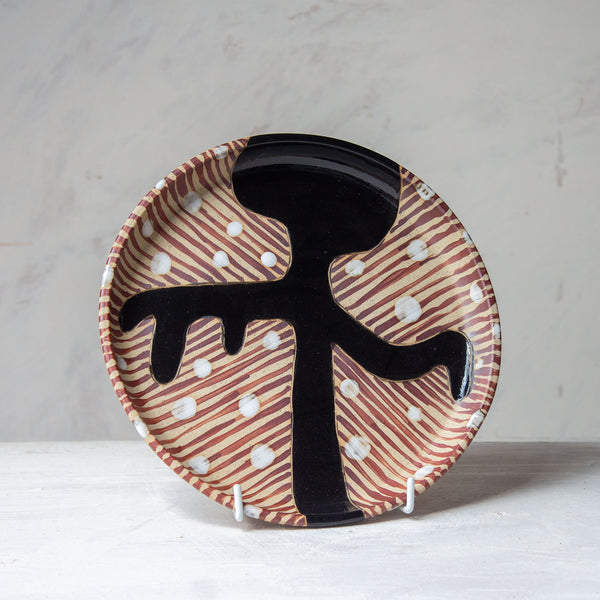 Hand in hand - Plate