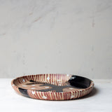 Hand in hand - Plate