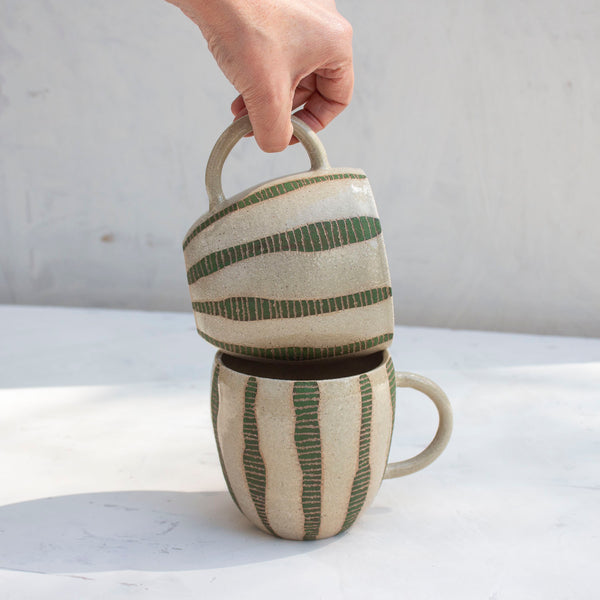 Finger line - Large Mug