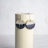 Half Moon little disc earrings - Blue Steel