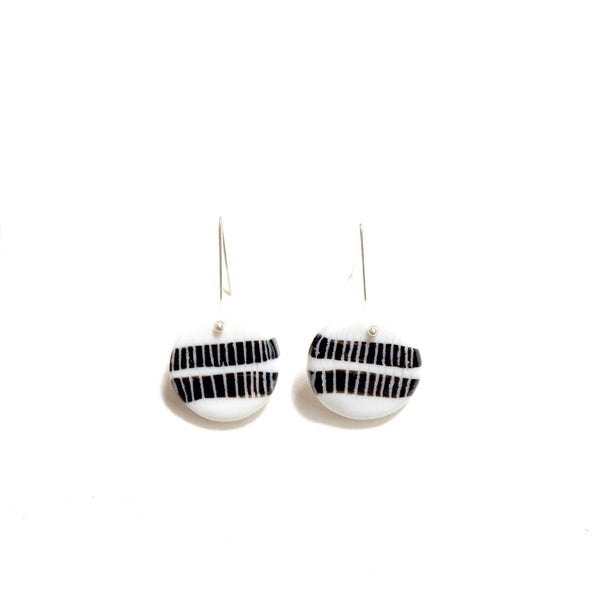 Two Stripes Little Drop Earrings - Black