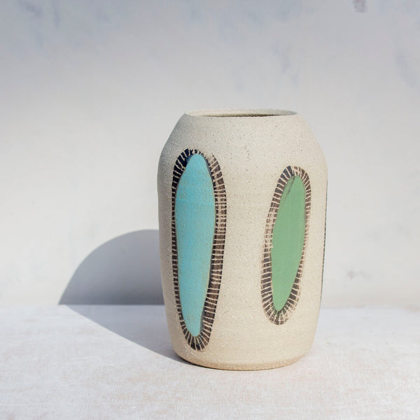 Opening - Enclosed Vase