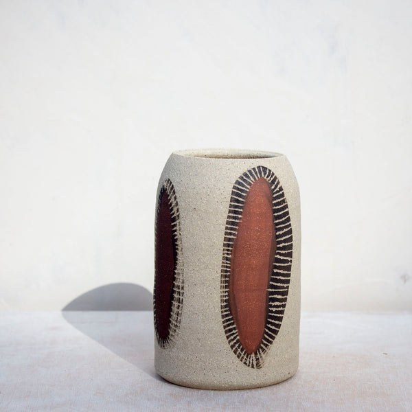 Opening - Enclosed little Vase