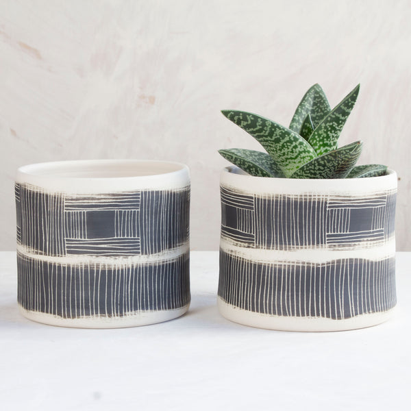 Textured Linear Stripe Large Planter - Black