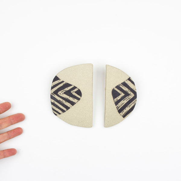 In between - Ceramic modular wall piece